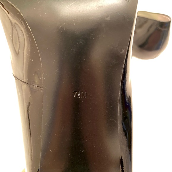 GUESS? BY MARCIANO STILETTOS - Picture 4 of 4